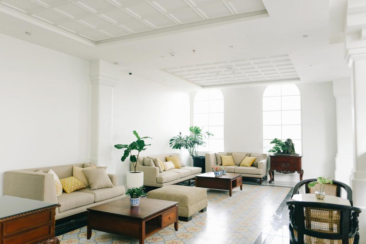 Mahalaya The Legacy Hotel Surakarta  Exterior photo
